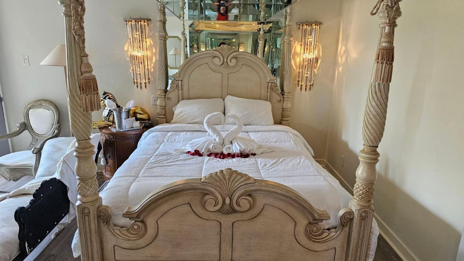 Hotel Oasis Lac St-Louis サラベリ・ド・ヴァレフィルド エクステリア 写真