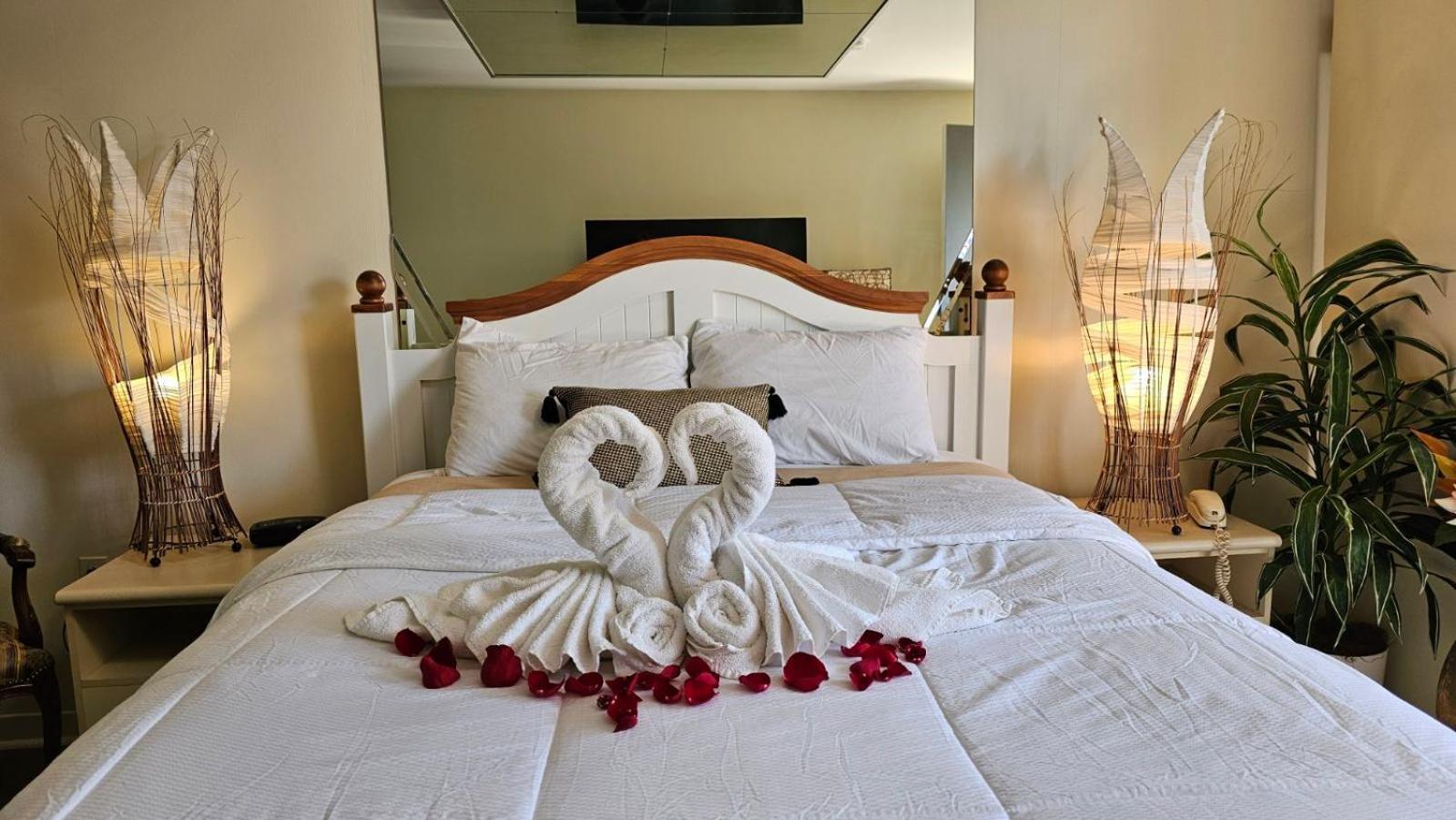 Hotel Oasis Lac St-Louis サラベリ・ド・ヴァレフィルド エクステリア 写真